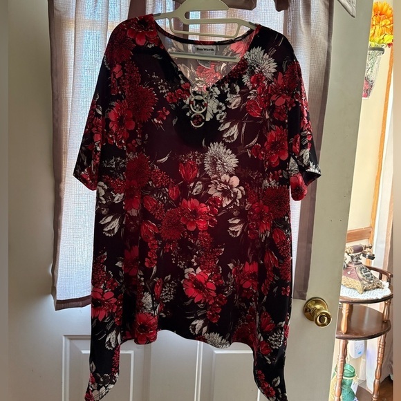 BonWorth Tops - BonWorth Red and Black Asymmetrical Tunic